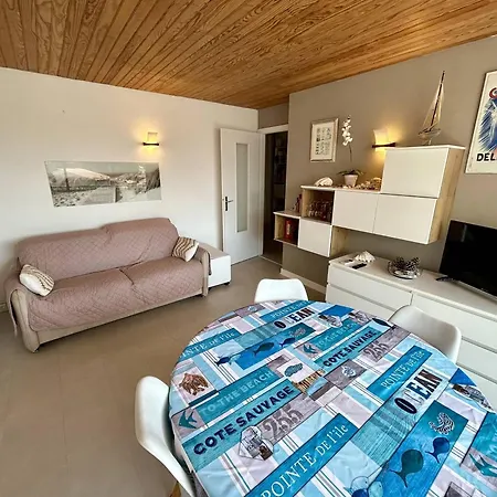 T2 Climatise Avec Terrasse Et Parking A 150m De La - Fr-1-388-243